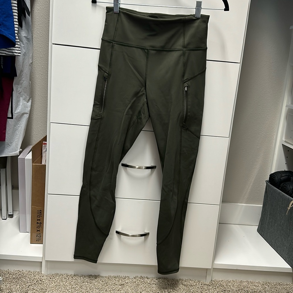 Athleta Rainier Tights, size small